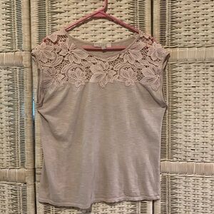 Ann Taylor LOFT 100% Cotton Lace Fronted Pale Pink Sleeveless Shirt Size M - EUC